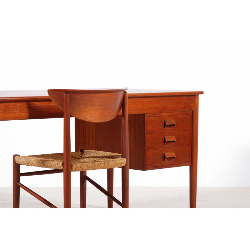 131 model teak desk by Børge Mogensen - 1960s