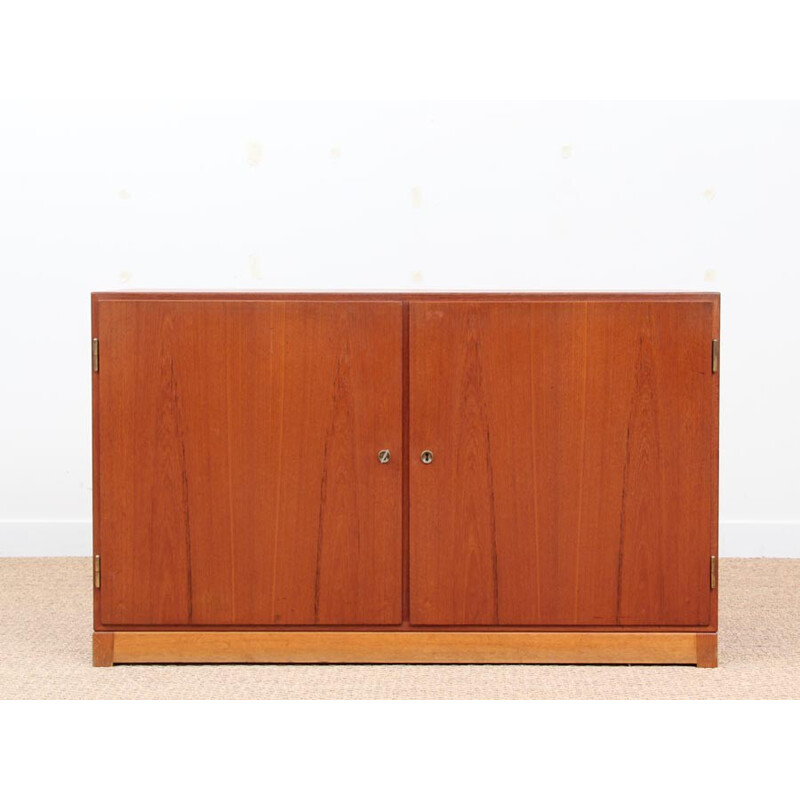 Vintage sideboard with 2 doors by Borge Mogensen for FDB - 1950s