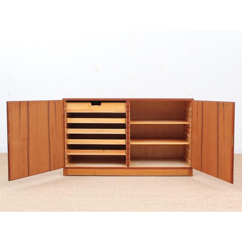 Vintage sideboard with 2 doors by Borge Mogensen for FDB - 1950s