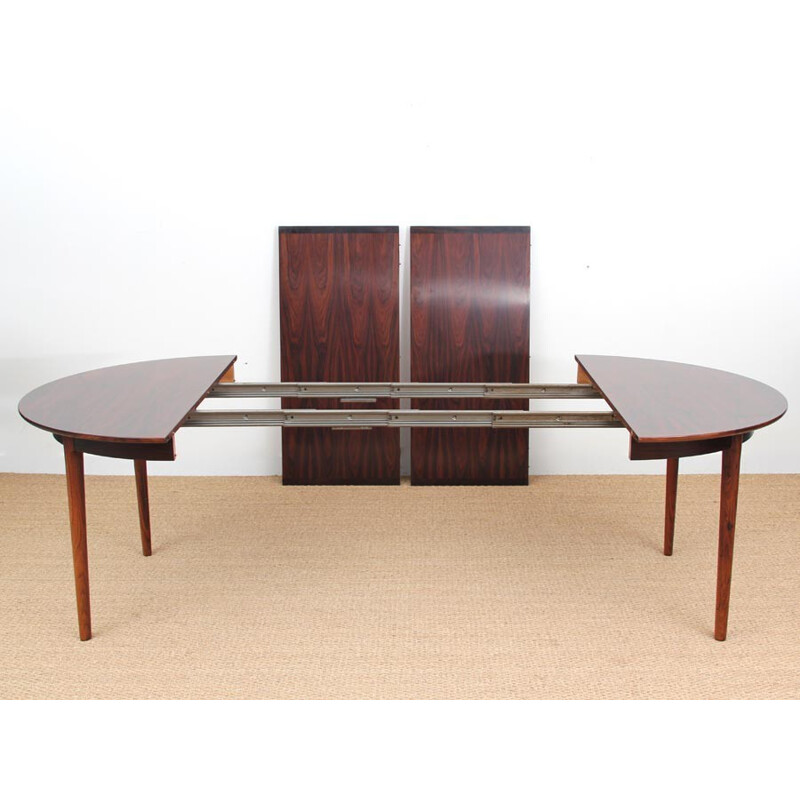 Round Scandinavian dining table of 4-8 people made of Rio Rosewood - 1970s