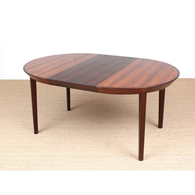 Round Scandinavian dining table made of Rio Rosewood with extensions for 6-10 people - 1950s