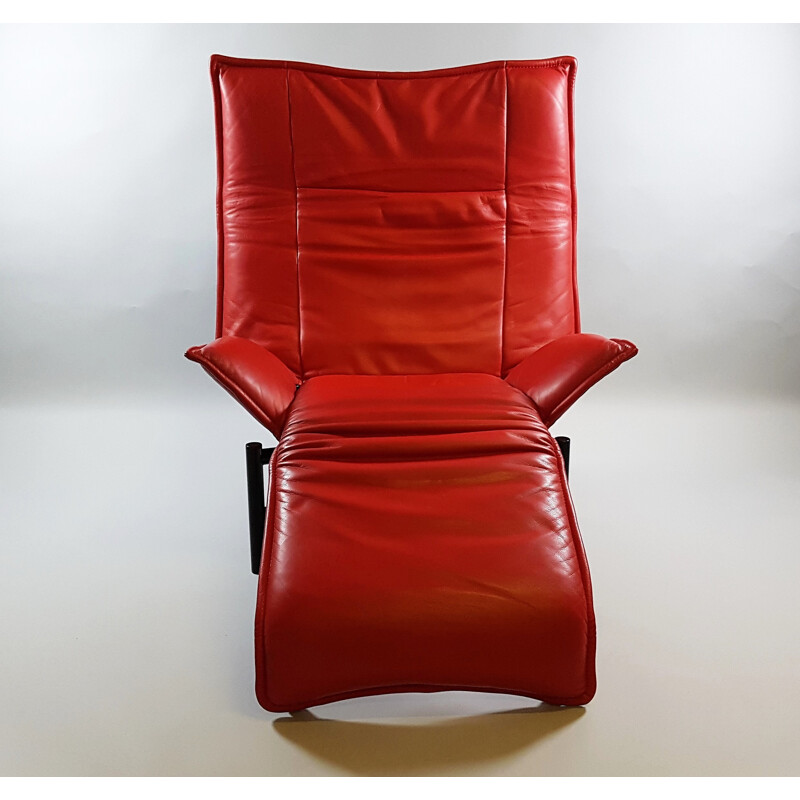 "Veranda" Leather Lounge Chair by Vico Magistretti for Cassina - 1983