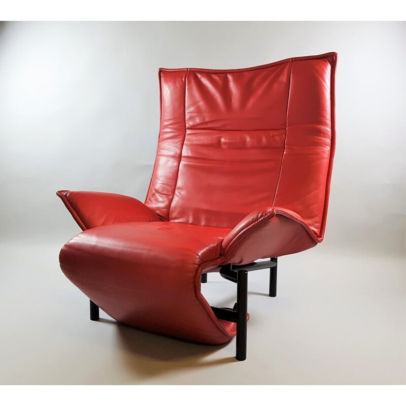 Fauteuil lounge en cuir "Veranda" de Vico Magistretti pour Cassina - 1983