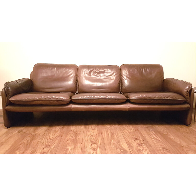 Vintage "DS61" 3-seater leather sofa produced by De Sede - 1960s