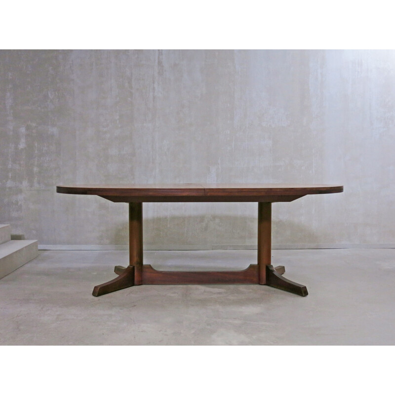 Oval vintage Dining Table by Robert Heritage for Archie Shine - 1960s