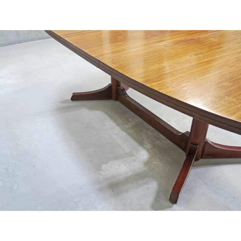 Oval vintage Dining Table by Robert Heritage for Archie Shine - 1960s