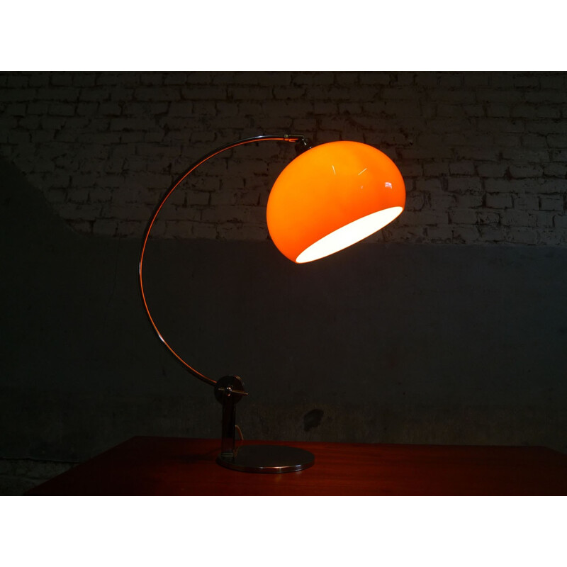 Lampe vintage orange en métal et plexiglas - 1970