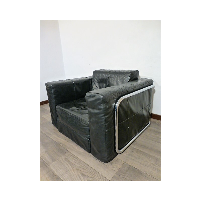 Black armchair in Italian leather - 1980s