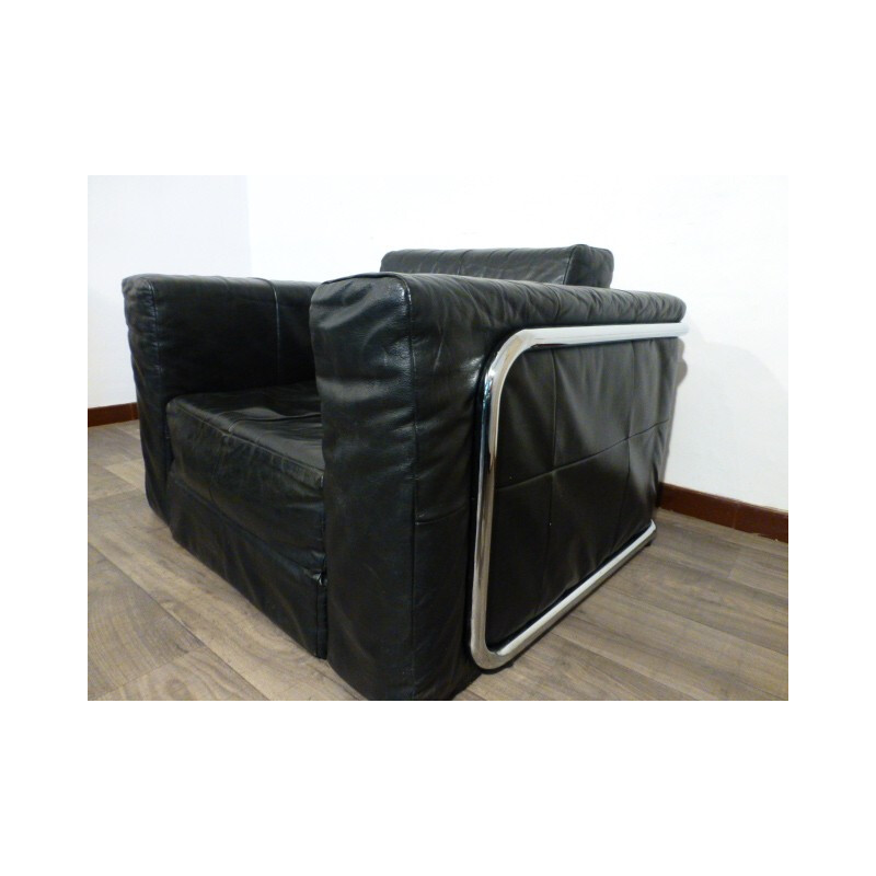 Black armchair in Italian leather - 1980s