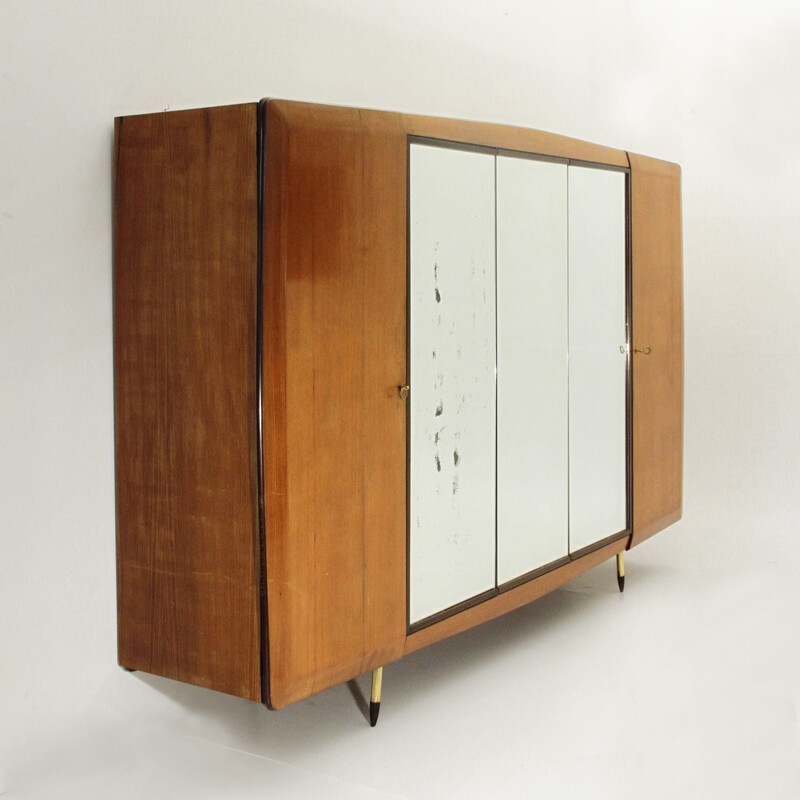 Italian brass legs vinatge cabinet - 1950s