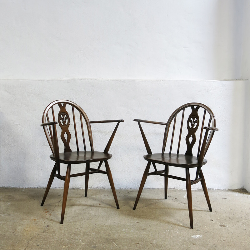 Pair of Windsor Chairs by Lucian Ercolani for Ercol - 1970s