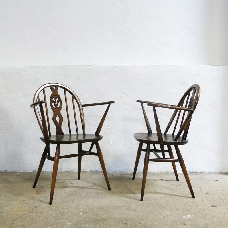 Pair of Windsor Chairs by Lucian Ercolani for Ercol - 1970s