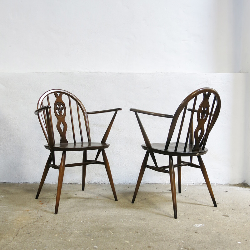 Pair of Windsor Chairs by Lucian Ercolani for Ercol - 1970s