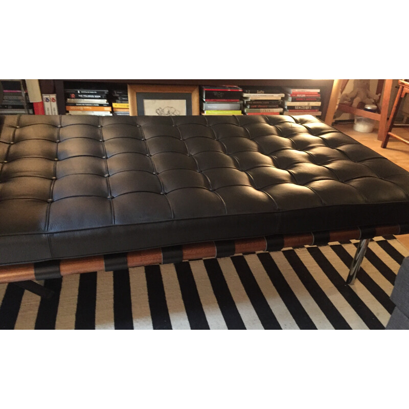 Knoll "Barcelona" DayBed in black leather by Mies Van Der Rohe - 2000s