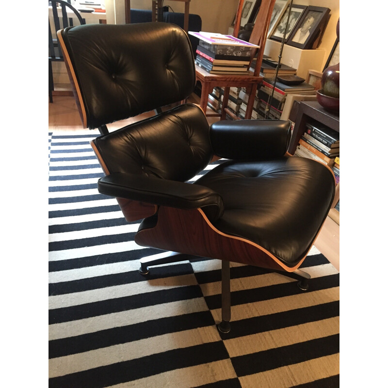 Rosewood Lounge chair and Ottoman by Eames for Herman Miller - 2000