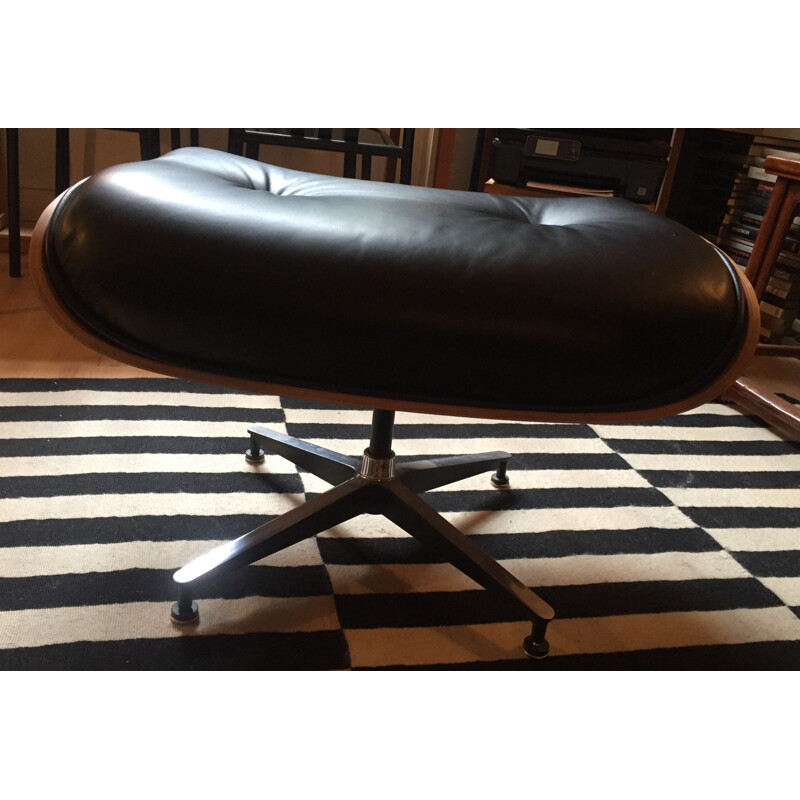 Rosewood Lounge chair and Ottoman by Eames for Herman Miller - 2000