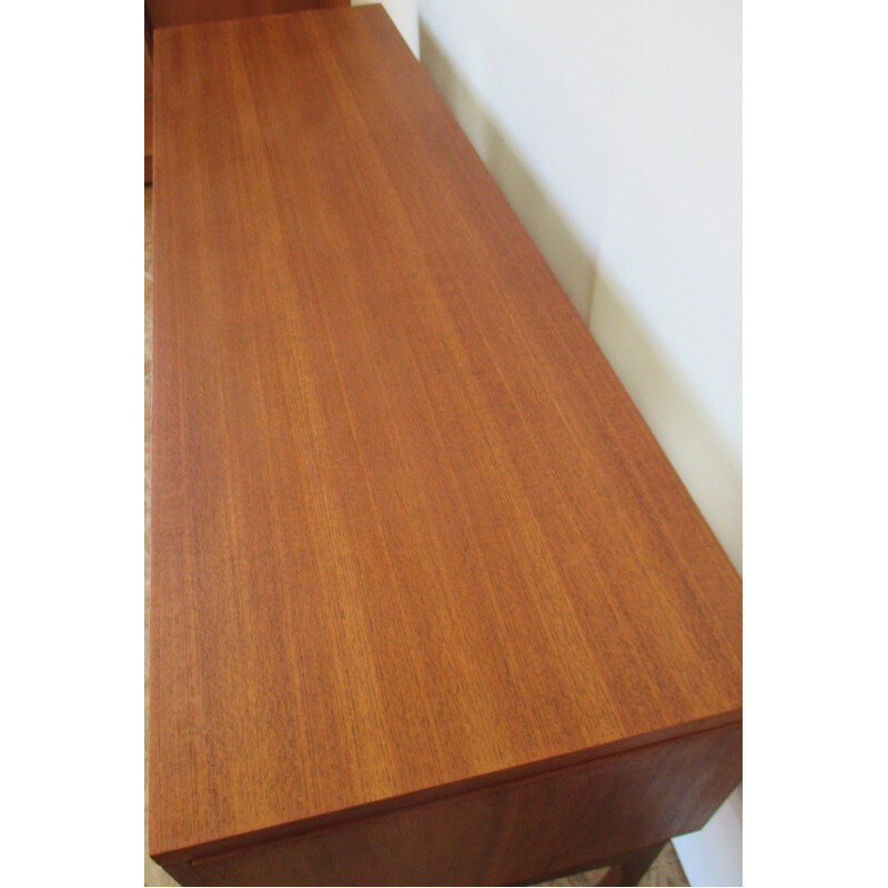 Long Chest of drawers in teak by Roger Bennett for G-Plan - 1960s