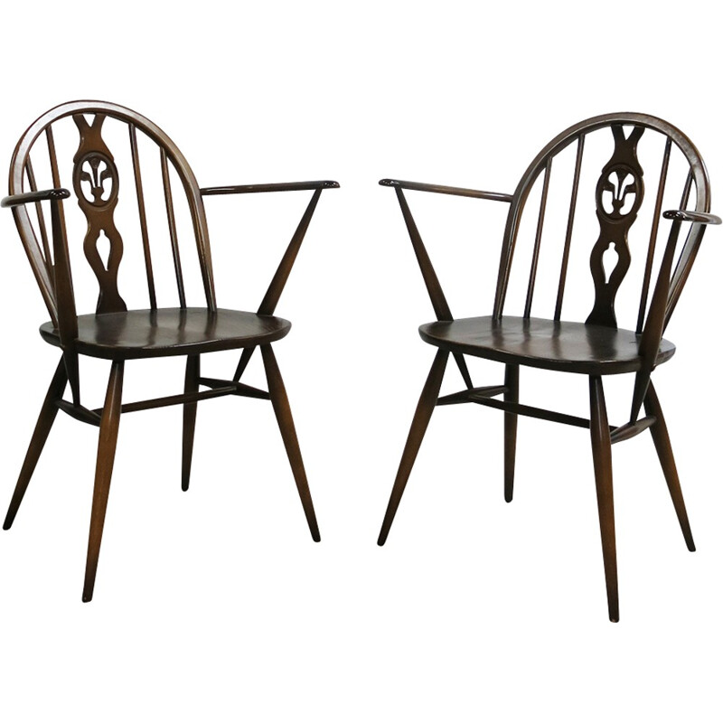 Pair of Windsor Chairs by Lucian Ercolani for Ercol - 1970s