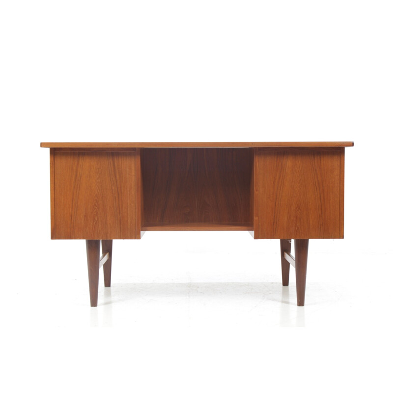 Scandinavian Vintage desk in teak - 1970s