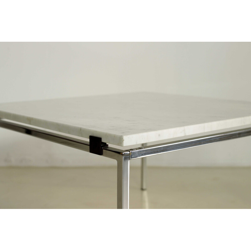 Table Basse "N  807" carrée par Alain Richard - 1950