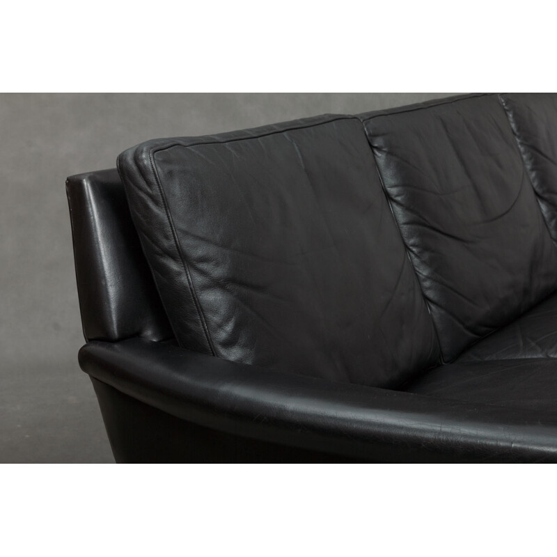 Vintage 4 seater sofa in black leather - 1960s