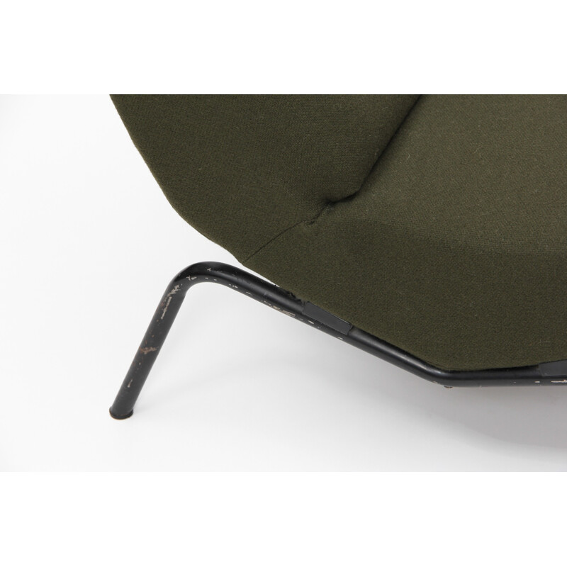 Green "CM194" low chair, Pierre PAULIN - 1950s