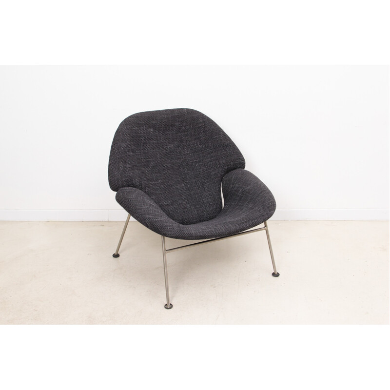 Grey "555" armchair and ottoman, Pierre PAULIN - 1960s