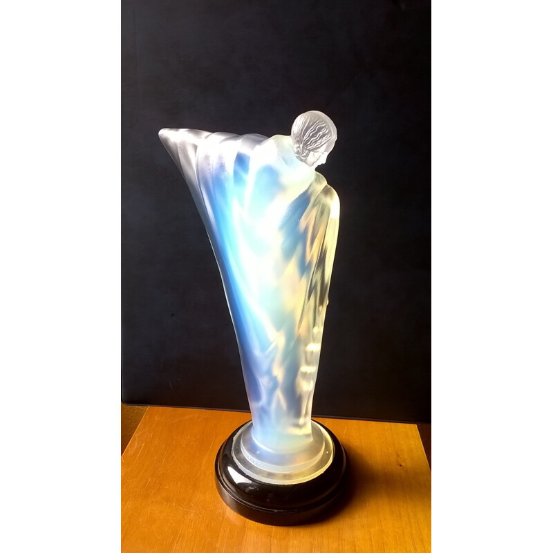 Vintage draped nude mascot in opalescent glass by Edmond Etling, France 1920