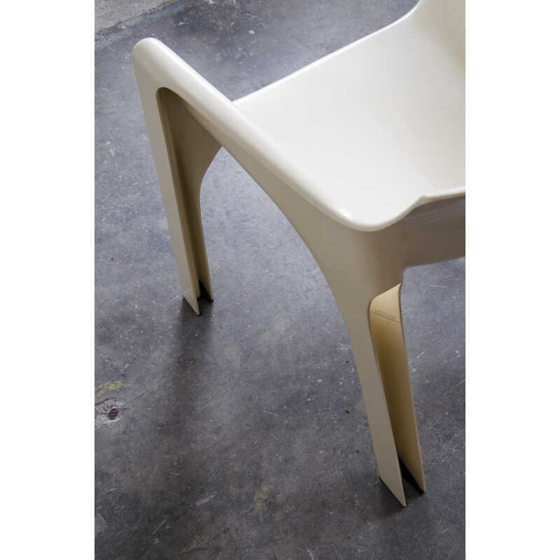 Set of 4 Dining Chairs "Gaudi Model" by Vico Magistretti for Artemide - 1970s