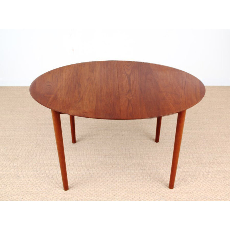 Vintage Scandinavian dining table in solid teak by Peter Hvidt and Orla Mølgaard Nielsen for Soborg Mobelfabrik, 1950