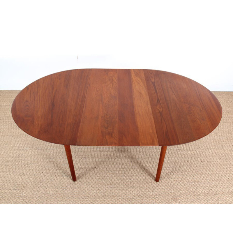 Vintage Scandinavian dining table in solid teak by Peter Hvidt and Orla Mølgaard Nielsen for Soborg Mobelfabrik, 1950