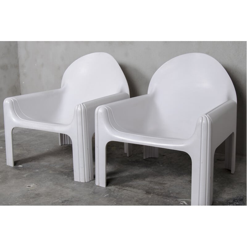 Paire de Fauteuils lounge blanc Model 4794 de Gae Aulenti pour Kartell - 1974