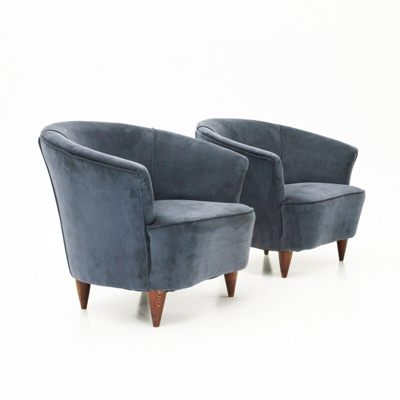 Paire of Italian blue velvet armchairs - 1950s