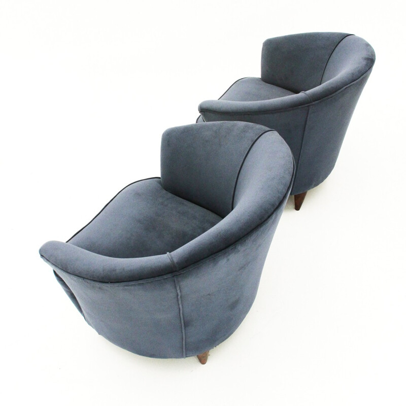 Paire of Italian blue velvet armchairs - 1950s