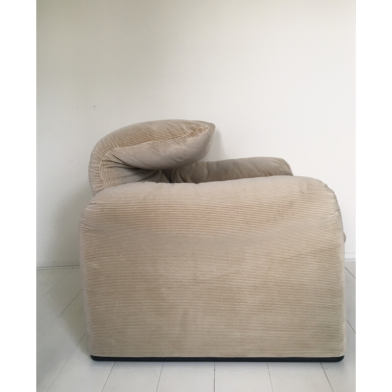 Fauteuil vintage "Maralunga" de Vico Magistretti pour Cassina - 1970