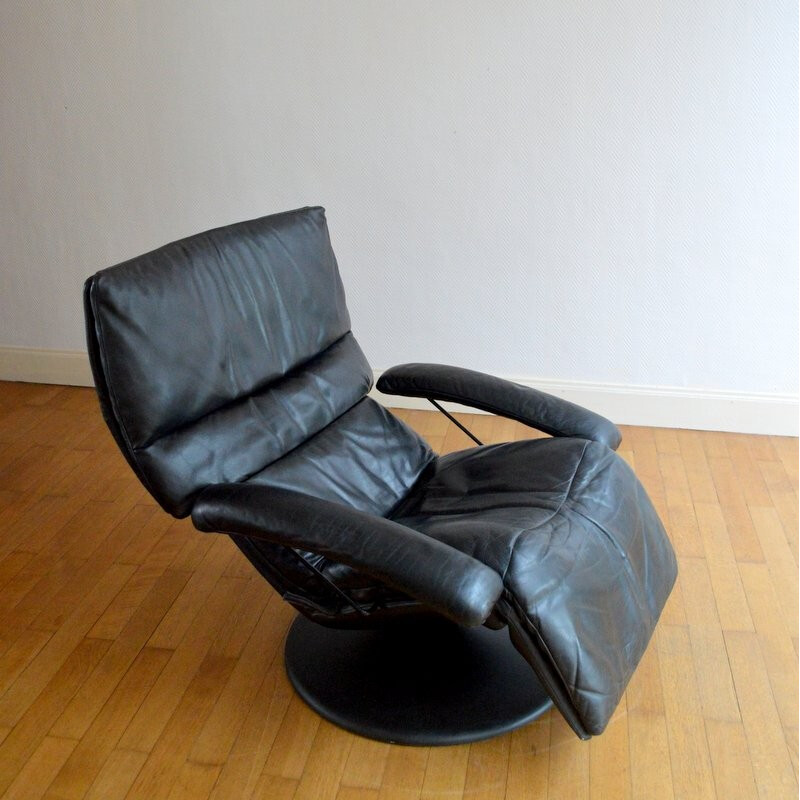 Mid-century black leather easy chair - 1970s