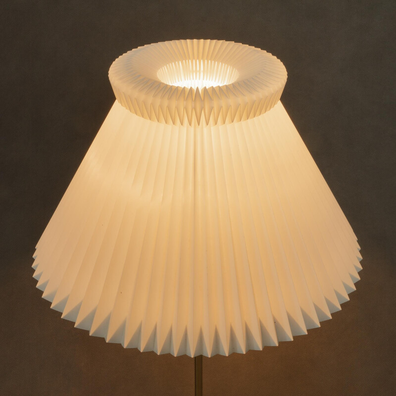 Lampe de table vintage Modèle 307 par Le Klint - 1980