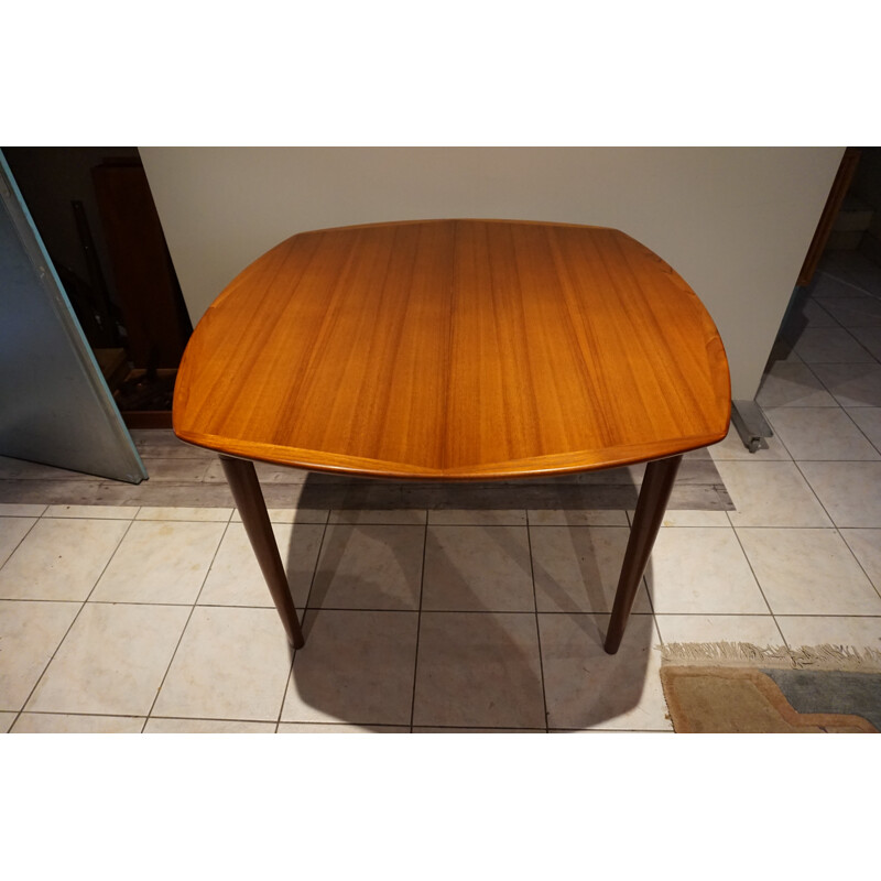 Vintage scandinavian Teak Dining Table - 1960s