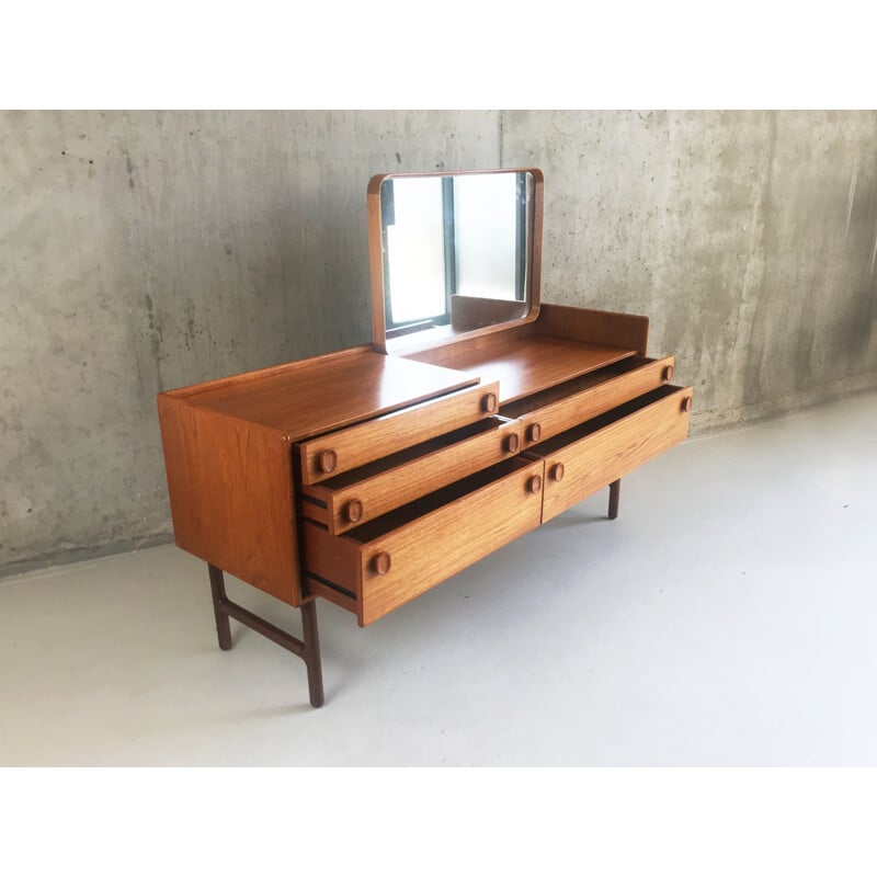 Vintage oak dressing table by Meredrew Furniture Company - 1960s