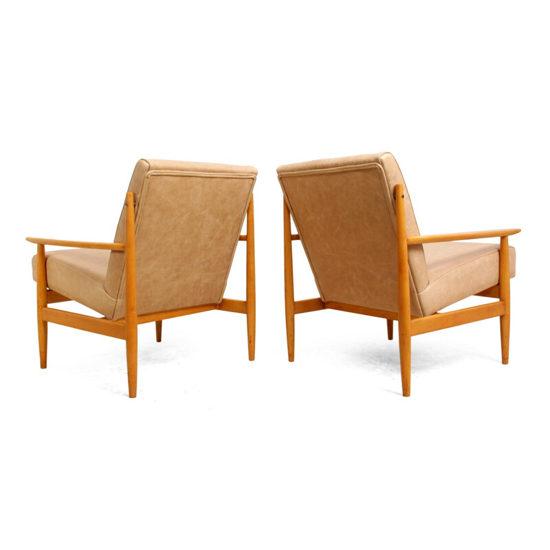 Pair of Mid Century Leather Armchairs - 1960s