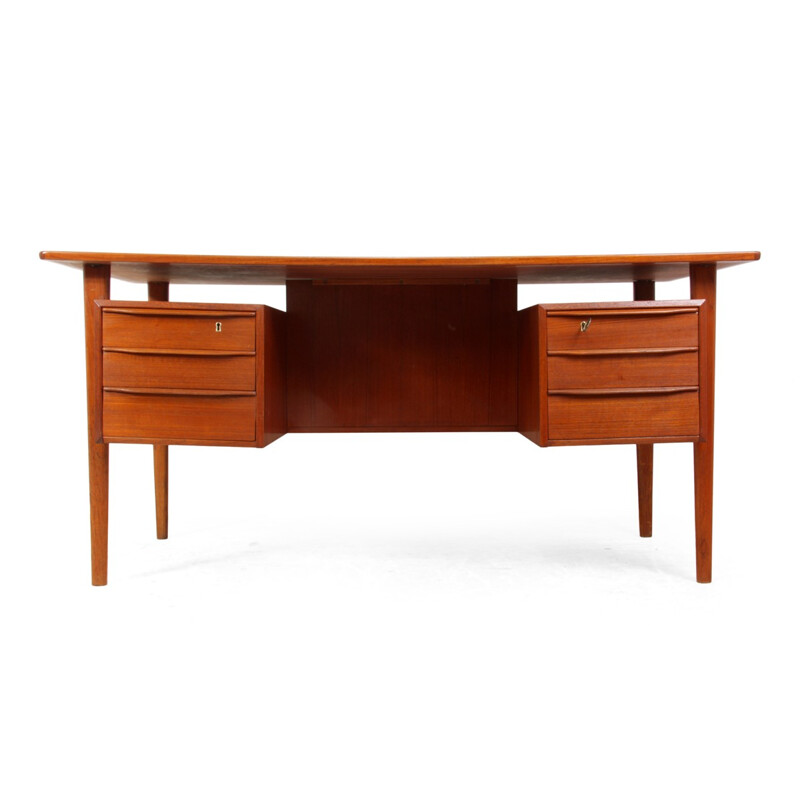 Vintage Danish Desk in Teak - 1960s