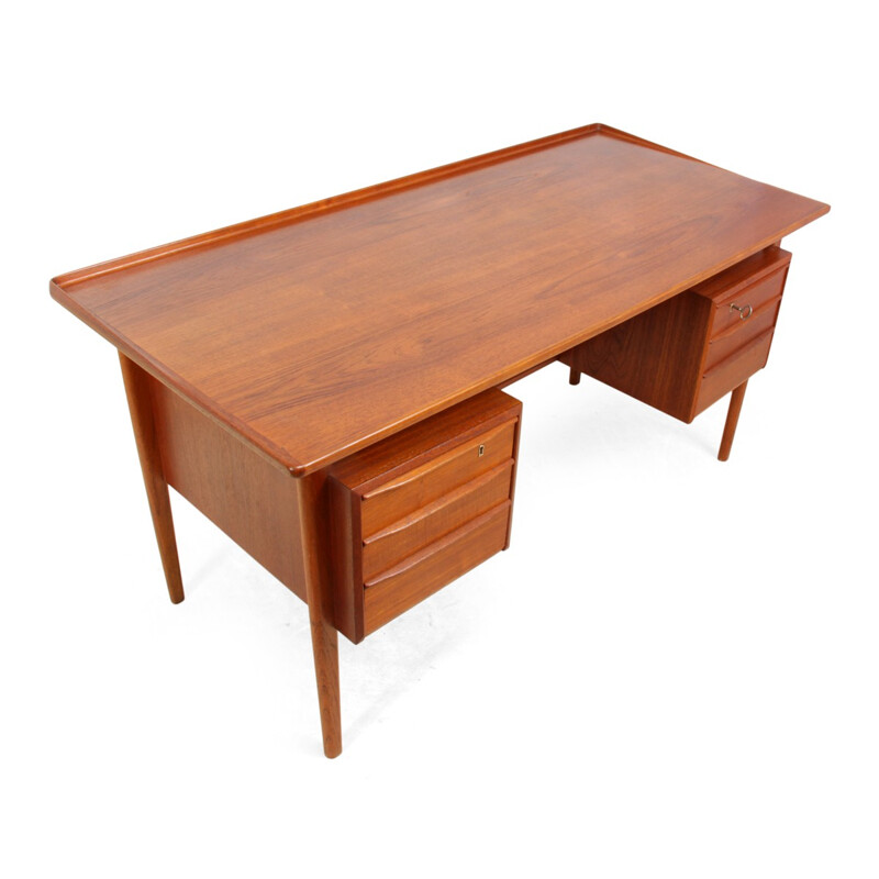 Vintage Danish Desk in Teak - 1960s