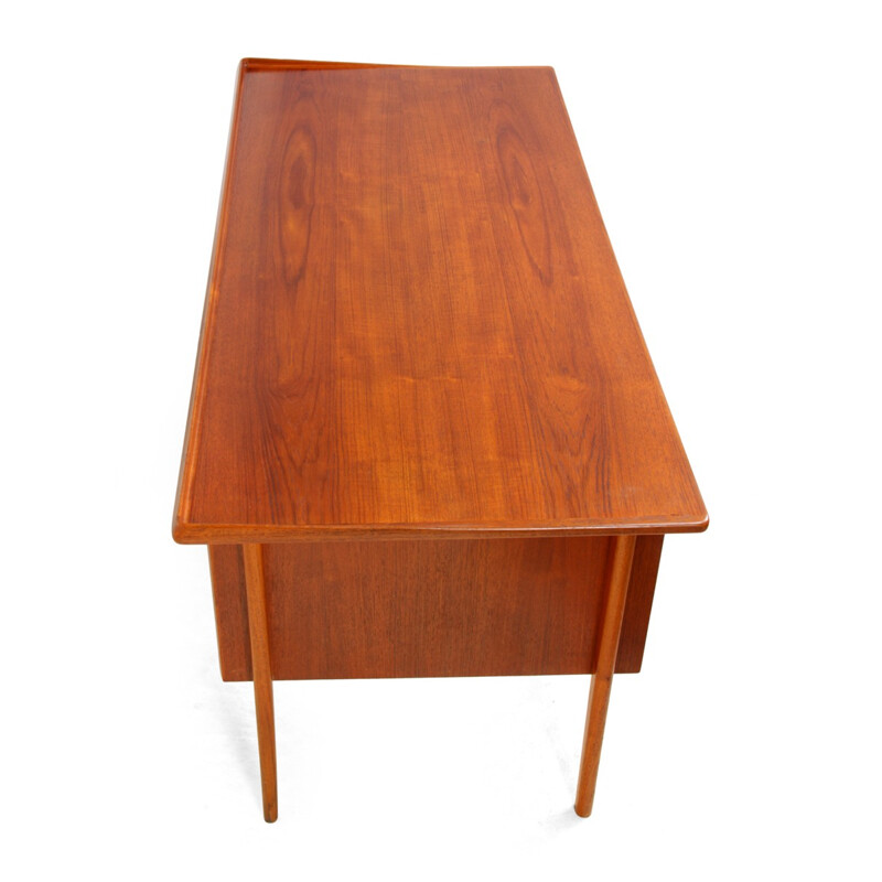 Vintage Danish Desk in Teak - 1960s