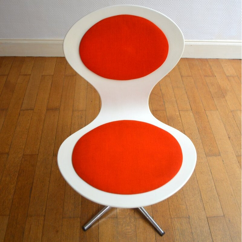 Set of 4 vintage chairs in red and white by Benze - 1960s