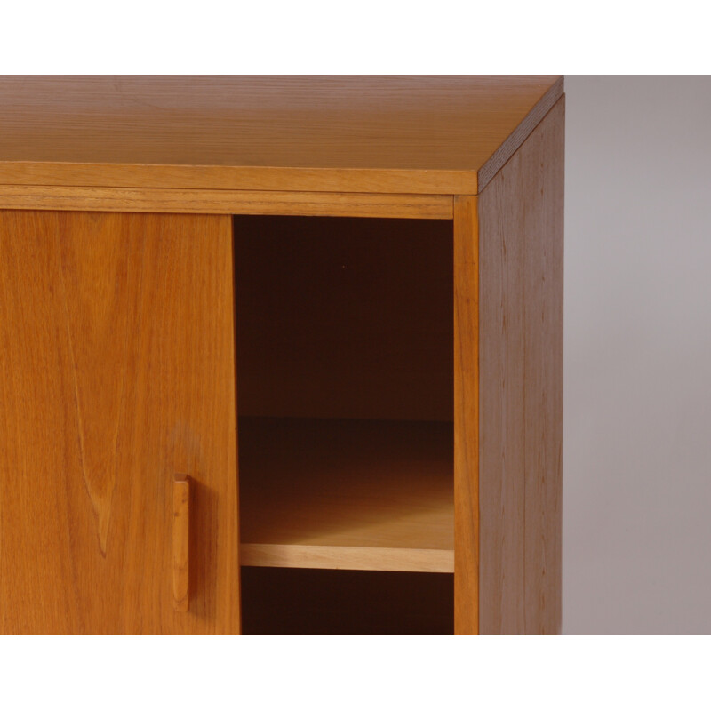 Vintage sideboard in wood with sliding doors - 1960s