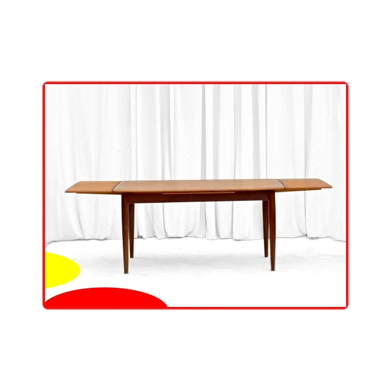 Vintage Danish dining table in teak - 1960s