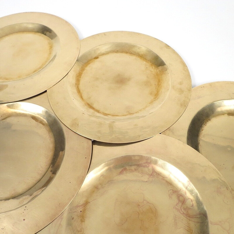 Set of 8 brass plate chargers - 1970s