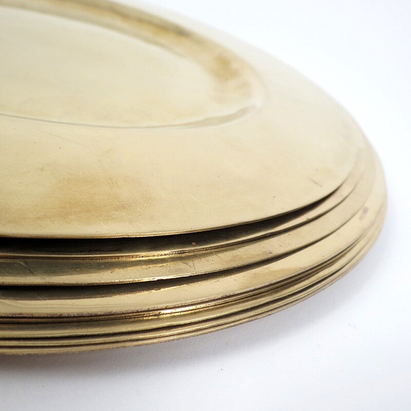 Set of 8 brass plate chargers - 1970s