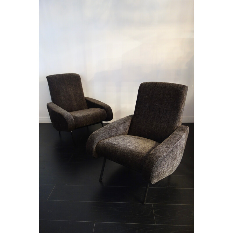 A pair of "troika" armchairs by Pierre Guariche for Airborne - 1950s