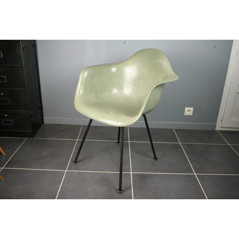 Mid-century DAZ Zénith plastics armchair by Eames for Herman Miller - 1950s 